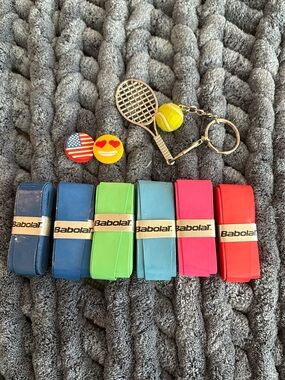 Babolat Tennis Overgrip Pack, Keychain, & Dampners